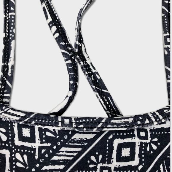 Gaiam Yoga Workout Top size XS - Picture 4 of 4